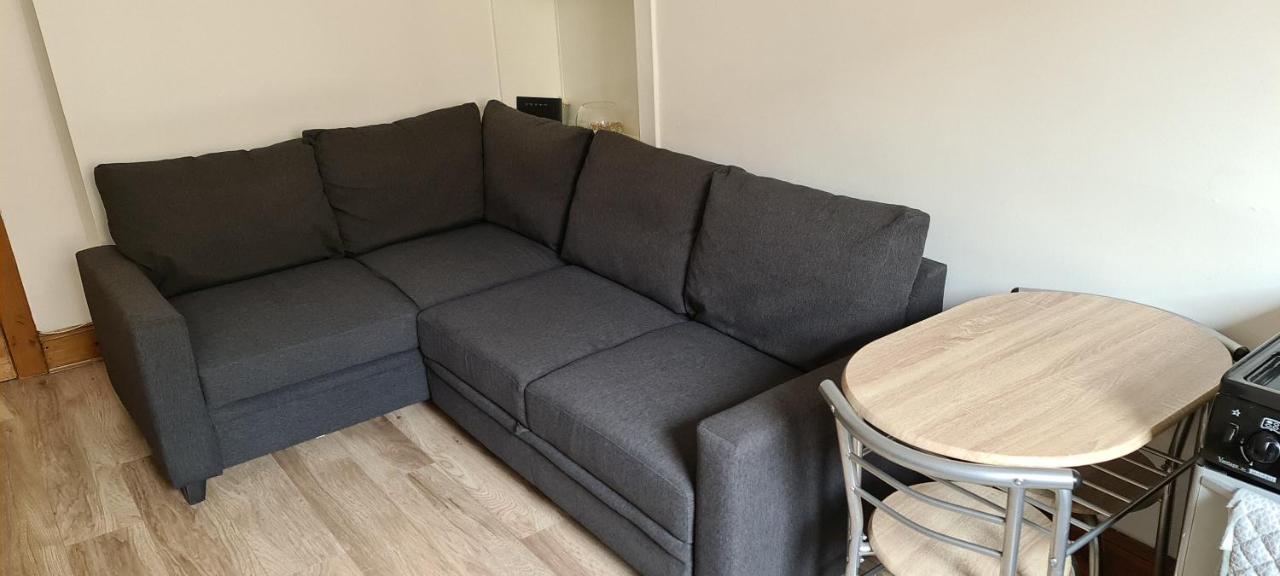 Rozina Apartment Πέισλι Εξωτερικό φωτογραφία